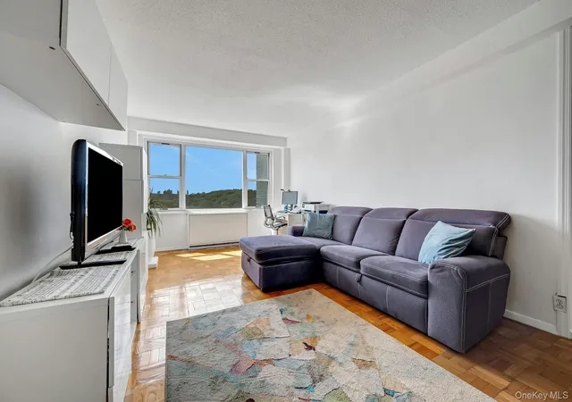 Listing Photo 3 - Condo for sale in The Blue Building located at 2400 Johnson Ave, New York, NY 10463 - Unit #4G
