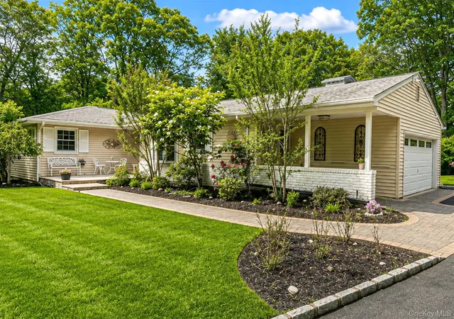 Photo 1 of Single family home for sale at 15 Cliff Rd, Brookhaven, NY 11777 | MLS# 1050046 | Listing updated on 2026-09-18