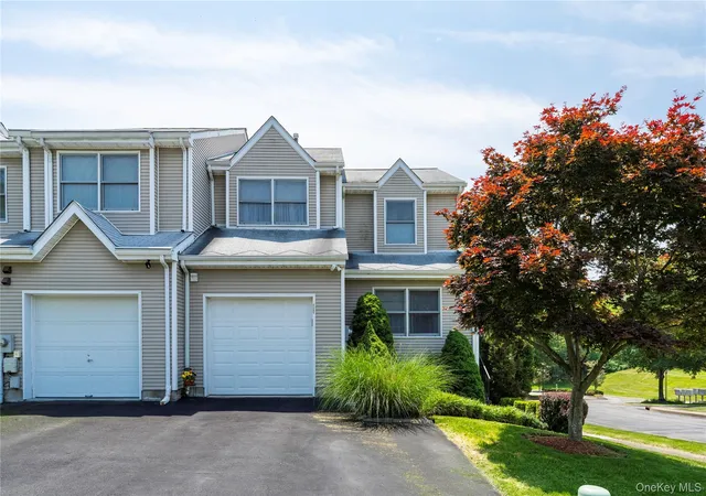 Photo 2 of Single family home for sale at 50 Deer Xing Dr, Fishkill, NY 12524 | MLS# 1050080 | Listing updated on 2026-10-07