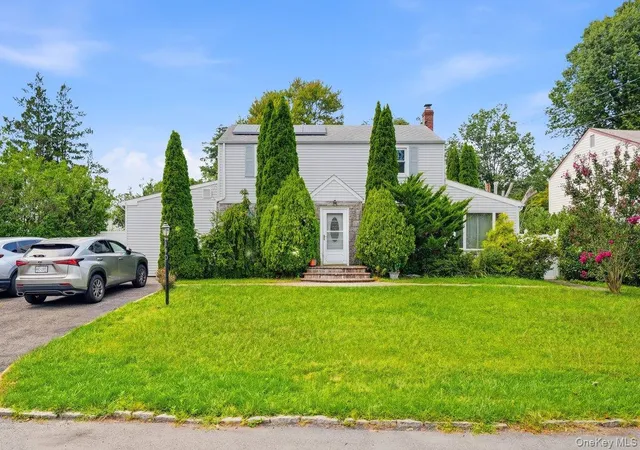 Photo 1 of Single family home for sale at 140 Whitman Rd, Yonkers, NY 10710 | MLS# 1050087 | Listing updated on 2026-10-04