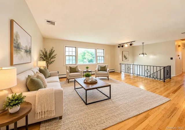 Photo 4 of Single family home for sale at 1 S Delaware Dr, Clarkstown, NY 10960 | MLS# 1050089 | Listing updated on 2026-10-04
