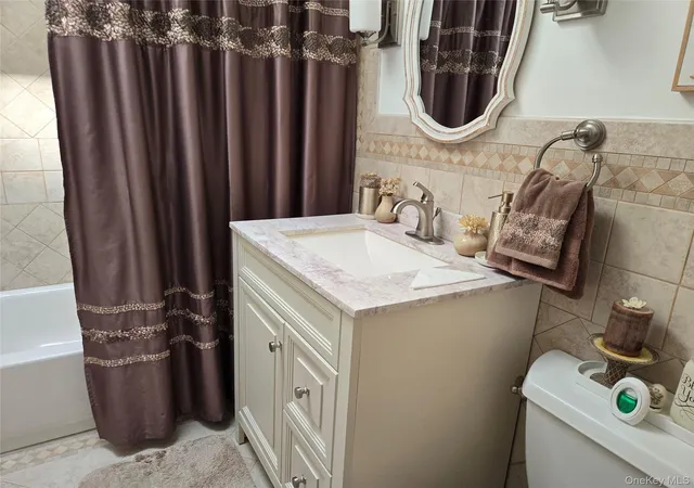 Photo 4 of House for sale at 730 Lincoln Ave, New York, NY 11208 | MLS# 1050097 | Listing updated on 2026-09-14