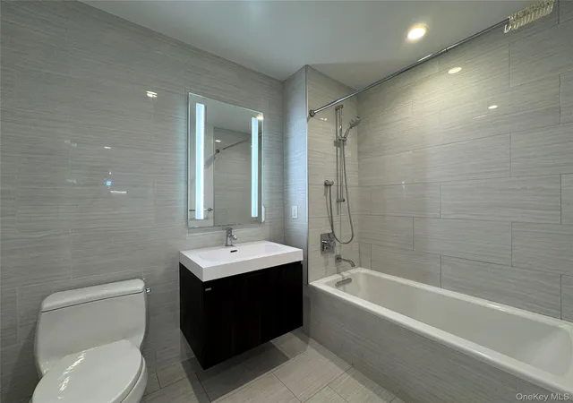 Photo 3 of Condo for sale at 131 05 40 #15L, New York, NY 11354 | MLS# 1050099 | Listing updated on 2026-09-13