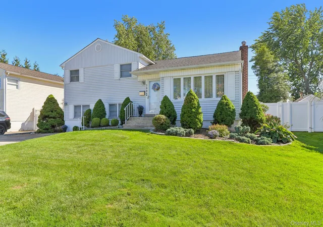 Photo 1 of Single family home for sale at 3994 Daleview Ave, Hempstead, NY 11783 | MLS# 1050102 | Listing updated on 2026-09-19