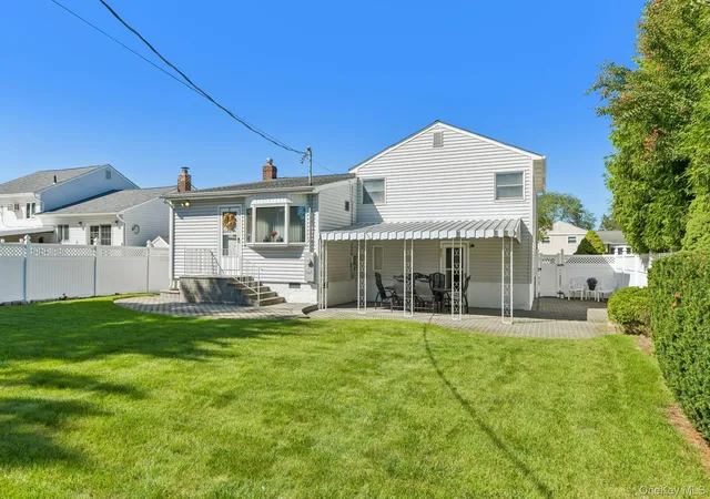 Photo 41 of Single family home for sale at 3994 Daleview Ave, Hempstead, NY 11783 | MLS# 1050102 | Listing updated on 2026-10-07