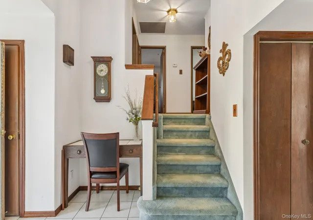 Photo 4 of Single family home for sale at 3994 Daleview Ave, Hempstead, NY 11783 | MLS# 1050102 | Listing updated on 2026-09-19