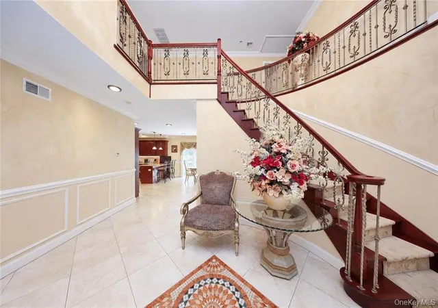 Photo 3 of Single family home for sale at 78 Eleanor St, New York, NY 10306 | MLS# 1050111 | Listing updated on 2026-09-13