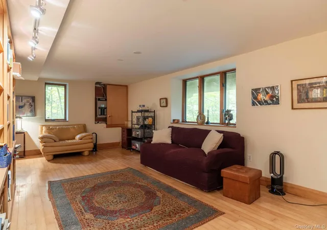 Photo 3 of Single family home for sale at 9 Watch Hl Rd, New Paltz, NY 12561 | MLS# 1050112 | Listing updated on 2026-09-16