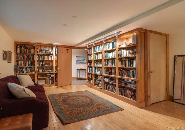 Photo 4 of Single family home for sale at 9 Watch Hl Rd, New Paltz, NY 12561 | MLS# 1050112 | Listing updated on 2026-09-16