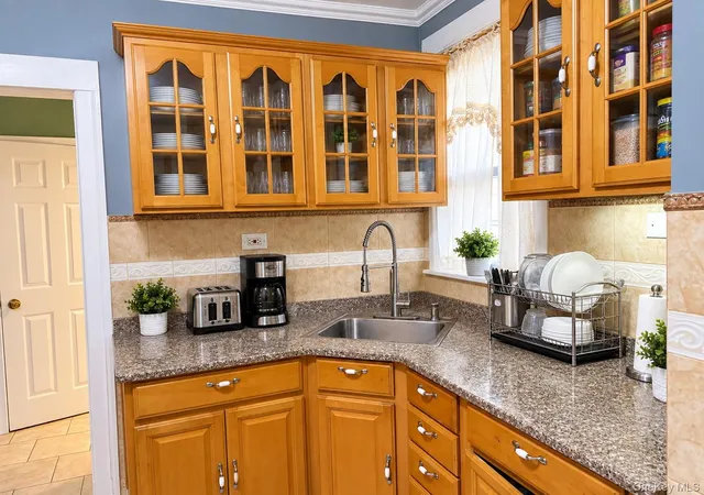 Photo 2 of Single family home for sale at 732 E 223rd Street, New York, NY 10466 | MLS# 1050114 | Listing updated on 2026-09-14