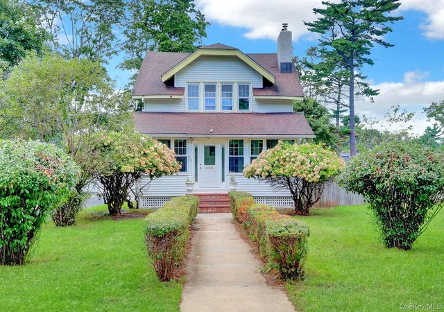 Photo 1 of Single family home for sale at 30 Brentwood Pkwy, Islip, NY 11717 | MLS# 1050116 | Listing updated on 2026-09-13