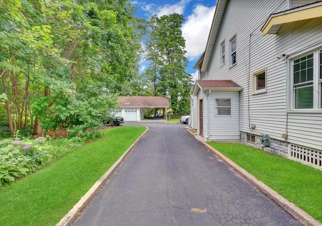 Photo 3 of Sale Pending at 30 Brentwood Pkwy, Islip, NY 11717 | MLS# 1050116 | Listing updated on 2026-10-06