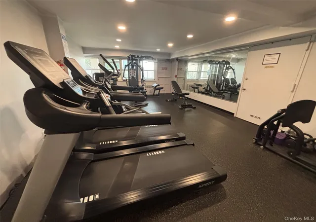 Photo 16 of Condo for sale at 410 E Broadway #3S, Long Beach, NY 11561 | MLS# 1050118 | Listing updated on 2026-10-08