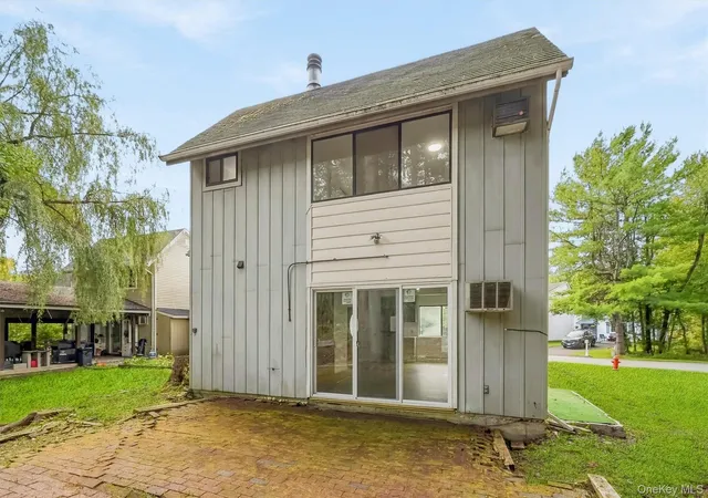 Photo 3 of Single family home for sale at 42 Peter Way, Thompson, NY 12751 | MLS# 1050124 | Listing updated on 2026-10-07