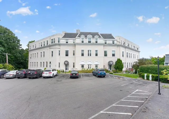 Condo for sale at 3 Waterview Est, Peekskill, NY 10566 | MLS# 1050130