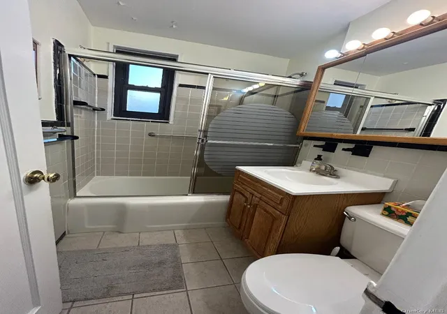 Photo 4 of House for sale at 160-19 17th Avenue #6-400, New York, NY 11357 | MLS# 1050148 | Listing updated on 2026-10-01