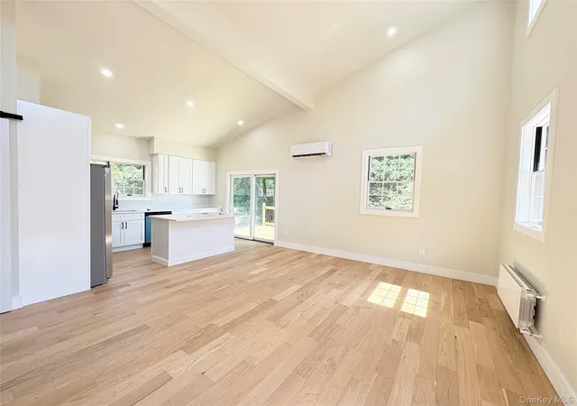 Photo 3 of Single family home for sale at 33 Valley St, Saugerties, NY 12477 | MLS# 1050159 | Listing updated on 2026-09-14