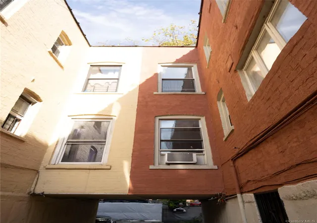 Photo 3 of House for sale at 1418 Fteley Ave, New York, NY 10472 | MLS# 1050160 | Listing updated on 2026-09-27