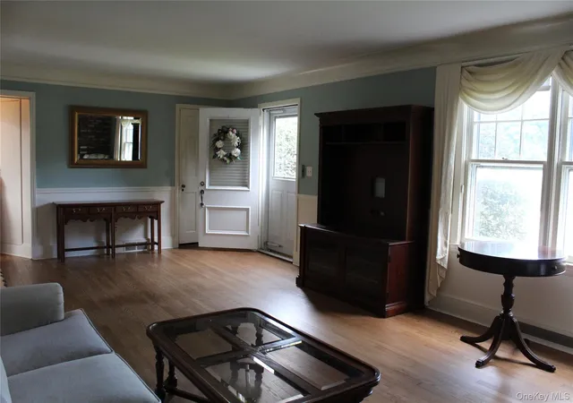 Photo 3 of Single family home for sale at 30 Randou Dr, Huntington, NY 11743 | MLS# 1050165 | Listing updated on 2026-09-23
