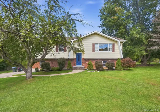 Photo 1 of Single family home for sale at 94 Booth Rd, Chester Town, NY 10918 | MLS# 1050173 | Listing updated on 2026-09-26