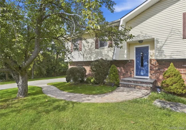 Photo 3 of Single family home for sale at 94 Booth Rd, Chester Town, NY 10918 | MLS# 1050173 | Listing updated on 2026-09-26