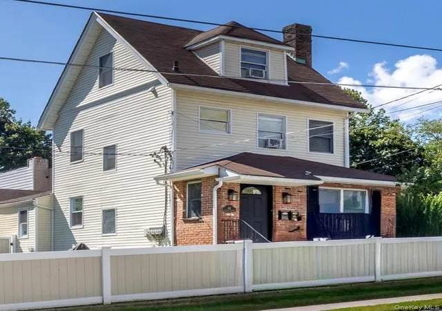 Photo 1 of Sale Pending at 44 Lafayette Ave, New Rochelle, NY 10801 | MLS# 1050192 | Listing updated on 2026-10-01