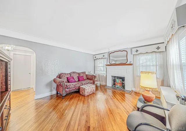 Photo 4 of Single family home for sale at 22 Flint Ave, Hempstead, NY 11550 | MLS# 1050198 | Listing updated on 2026-09-16