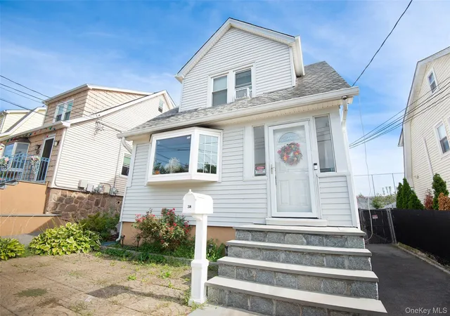 Photo 2 of Single family home for sale at 38 Emmett Ter, New Rochelle, NY 10805 | MLS# 1050199 | Listing updated on 2026-09-26