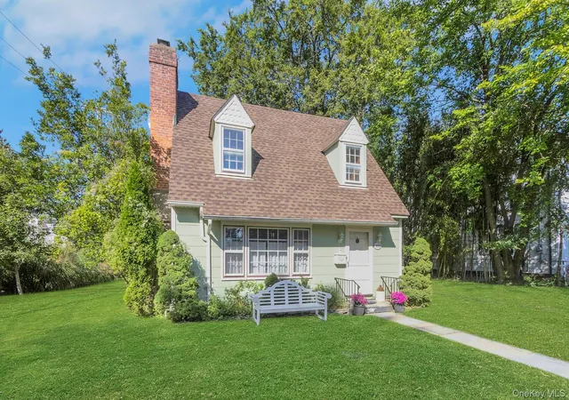 Photo 30 of Single family home for sale at 160 N Broadway, Orangetown, NY 10960 | MLS# 1050200 | Listing updated on 2026-10-09