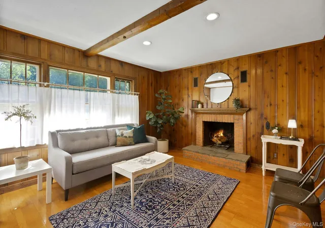 Photo 4 of Single family home for sale at 160 N Broadway, Orangetown, NY 10960 | MLS# 1050200 | Listing updated on 2026-10-07