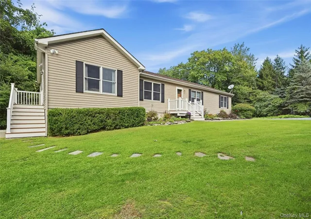 Photo 2 of Single family home for sale at 61341 Route 25, Southold, NY 11971 | MLS# 1050202 | Listing updated on 2026-10-02