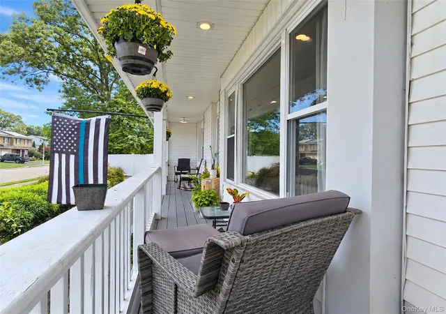 Photo 1 of Single family home for sale at 362 Singingwood Dr, Islip, NY 11741 | MLS# 1050207 | Listing updated on 2026-09-21