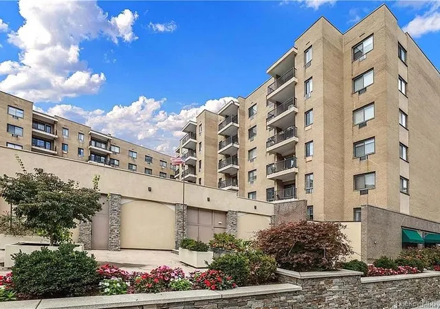 Photo 1 of Condo for sale at 100 E Hartsdale Ave #6GW, Greenburgh, NY 10530 | MLS# 1050223 | Listing updated on 2026-10-05