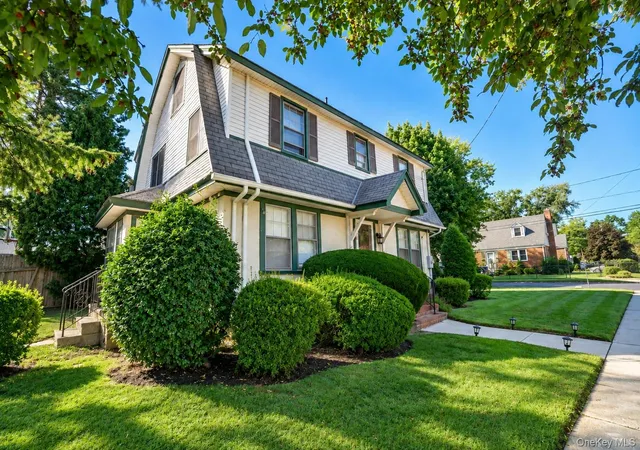 Photo 1 of Single family home for sale at 676 6th Avenue, North Hempstead, NY 11040 | MLS# 1050243 | Listing updated on 2026-09-27