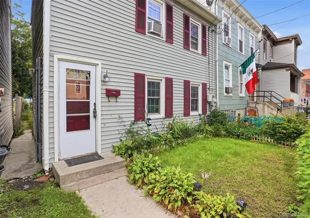 Photo 4 of Single family home for sale at 291 1st Street, Newburgh (city), NY 12550 | MLS# 1050246 | Listing updated on 2026-09-28