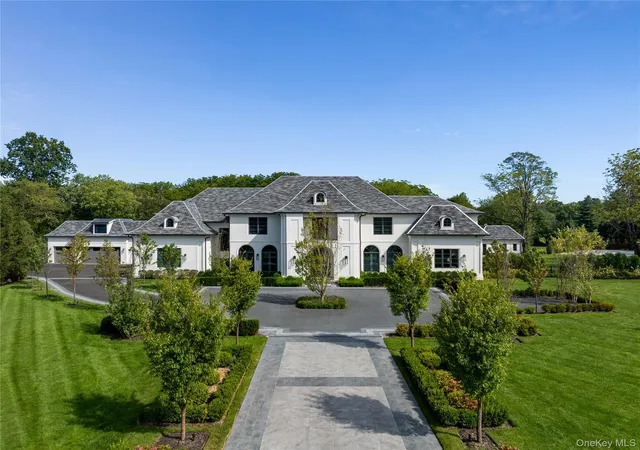 Photo 3 of Mansion for sale at 18 Evergreen Way, Oyster Bay, NY 11545 | MLS# 1050255 | Listing updated on 2026-09-15