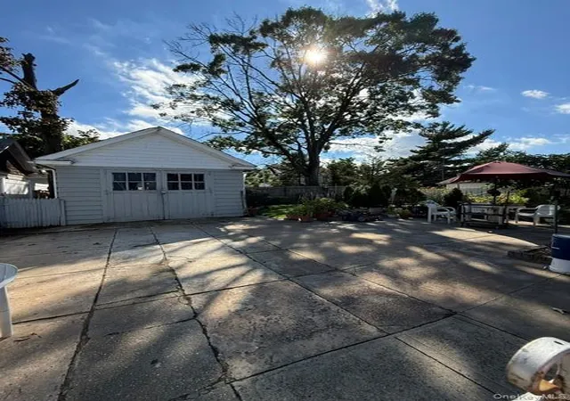 Photo 3 of Single family home for sale at 104 W Lincoln Ave, Hempstead, NY 11580 | MLS# 1050259 | Listing updated on 2026-09-27