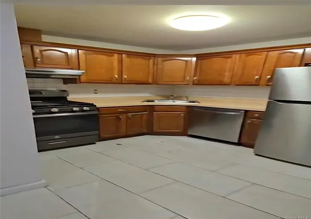 Listing Photo 5 - Condo for sale in building located at 15040 Tahoe St, New York, NY 11417 - Unit #2C