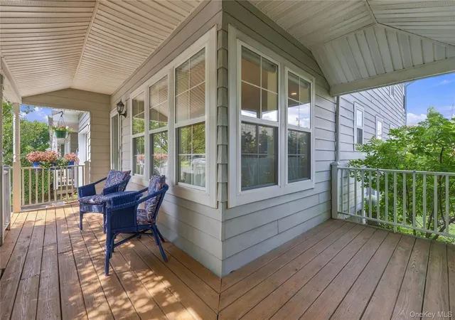 Photo 4 of Condo for sale at 77 Sunburst Ter, Islip, NY 11722 | MLS# 1050280 | Listing updated on 2026-09-15