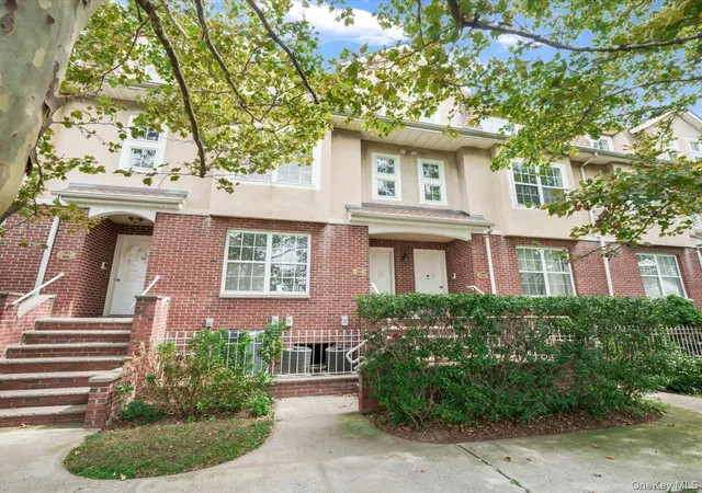 Photo 1 of Condo for sale at 1 Patricia Ln #305, New York, NY 10465 | MLS# 1050287 | Listing updated on 2026-09-16