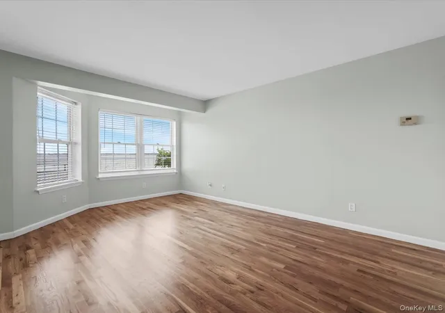 Photo 3 of Condo for sale at 1 Patricia Ln #305, New York, NY 10465 | MLS# 1050287 | Listing updated on 2026-09-16