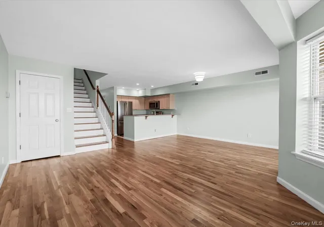 Photo 3 of Condo for sale at 1 Patricia Ln #305, New York, NY 10465 | MLS# 1050287 | Listing updated on 2026-09-16