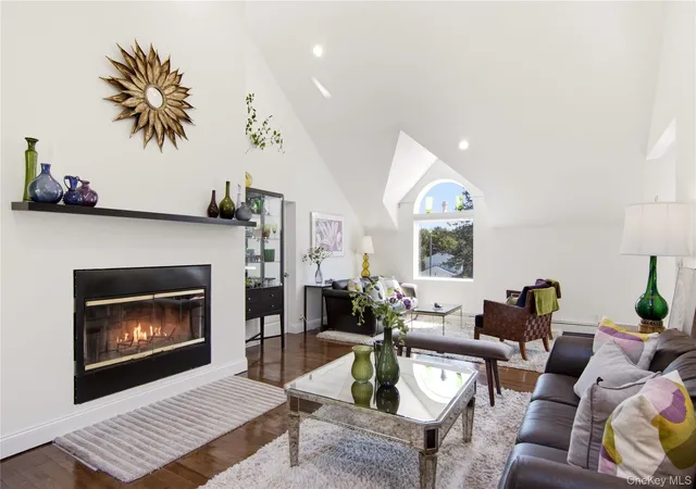 Photo 4 of Single family home for sale at 36 Arbutus Rd, Huntington, NY 11740 | MLS# 1050291 | Listing updated on 2026-09-28