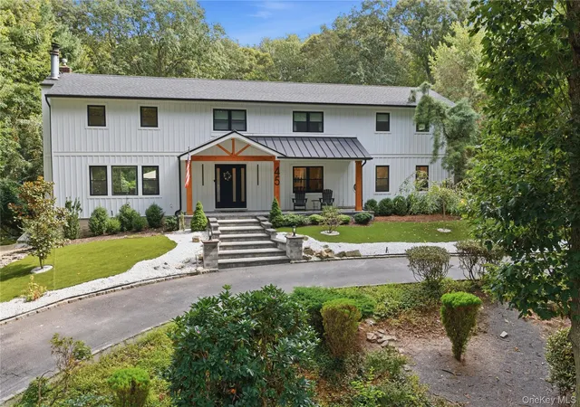 Single family home for sale at 45 Meadow Glen Rd, Smithtown, NY 11768 | MLS# 1050295