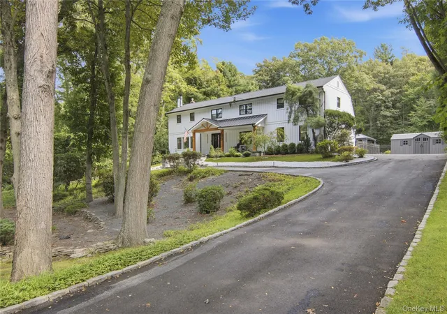Photo 1 of Single family home for sale at 45 Meadow Glen Rd, Smithtown, NY 11768 | MLS# 1050295 | Listing updated on 2026-09-16