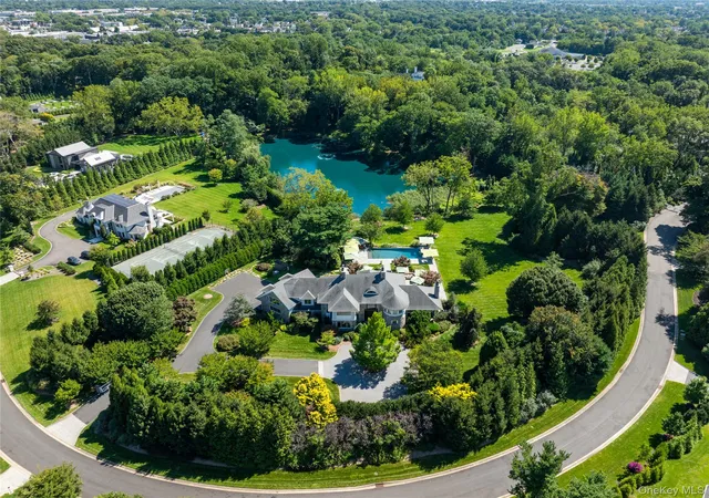 Photo 2 of Single family home for sale at 1 Hidden Pond Dr, Oyster Bay, NY 11568 | MLS# 1050297 | Listing updated on 2026-09-15