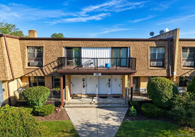 Photo 2 of Condo for sale at 408 Carpenter Ave #4, Newburgh (city), NY 12550 | MLS# 1050307 | Listing updated on 2026-09-15
