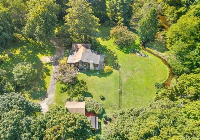 Photo 2 of Single family home for sale at 291 Peekskill Holw Rd, Putnam Valley, NY 10579 | MLS# 1050310 | Listing updated on 2026-10-03