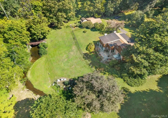 Photo 3 of Single family home for sale at 291 Peekskill Holw Rd, Putnam Valley, NY 10579 | MLS# 1050310 | Listing updated on 2026-10-03