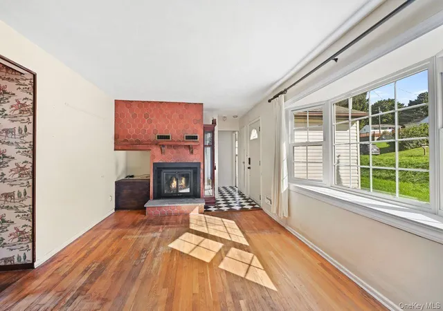 Photo 3 of Single family home for sale at 21 Allan Rd, Southeast, NY 10509 | MLS# 1050325 | Listing updated on 2026-09-18